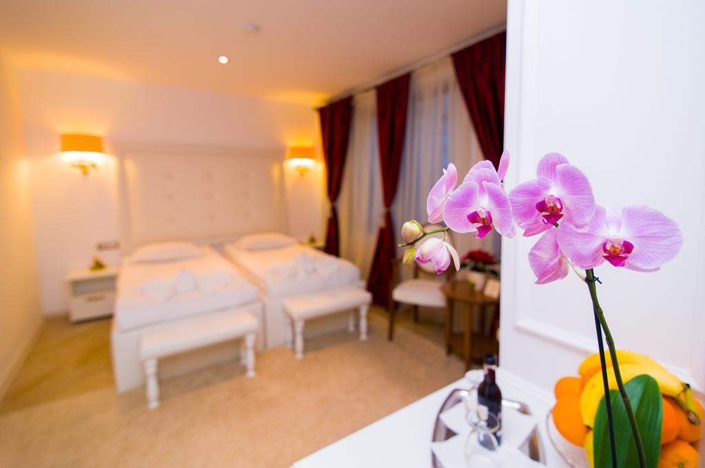 Dbh Bucharest Hotel Phòng bức ảnh