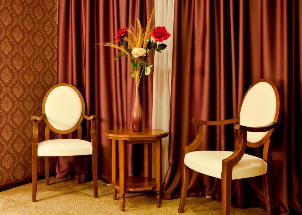 Dbh Bucharest Hotel Phòng bức ảnh