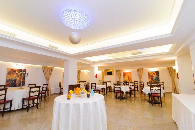 Dbh Bucharest Hotel Ngoại thất bức ảnh