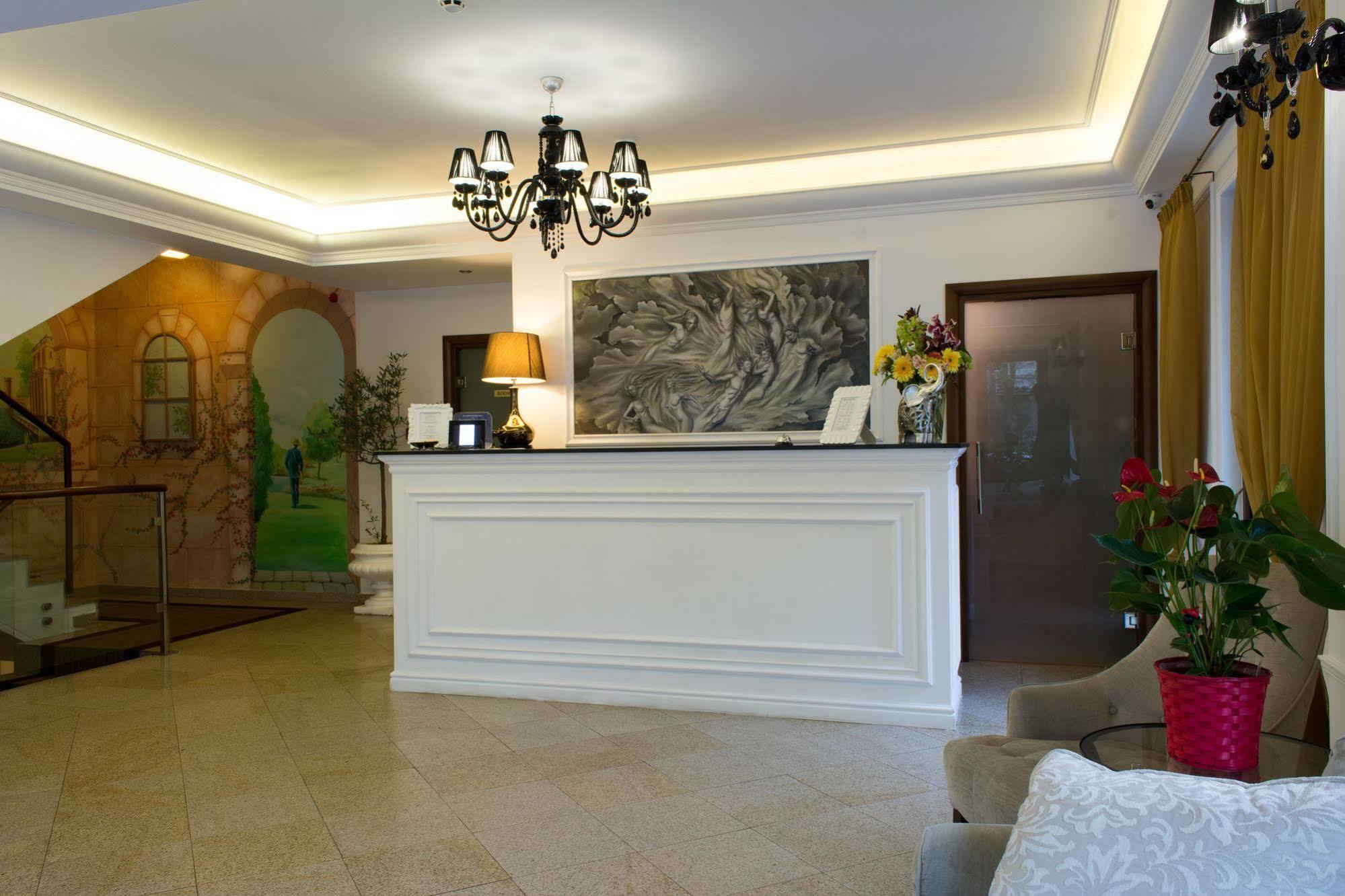 Dbh Bucharest Hotel Ngoại thất bức ảnh