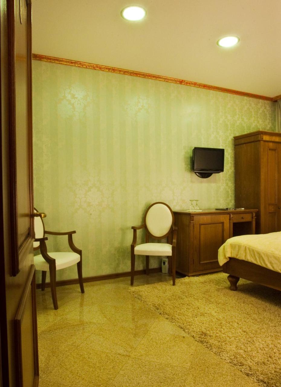 Dbh Bucharest Hotel Phòng bức ảnh